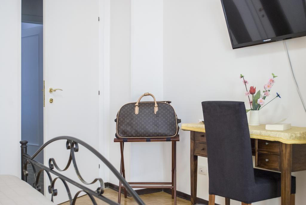 Il Tacco Dello Stivale Bed & Breakfast Лече Екстериор снимка