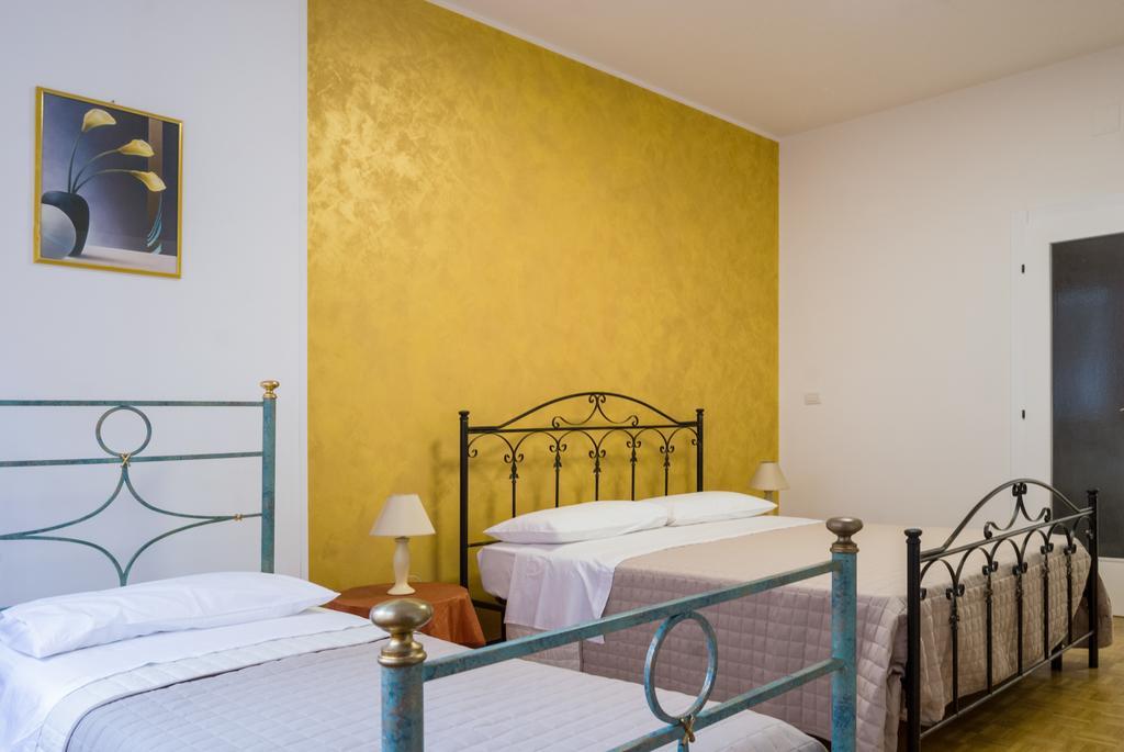 Il Tacco Dello Stivale Bed & Breakfast Лече Екстериор снимка